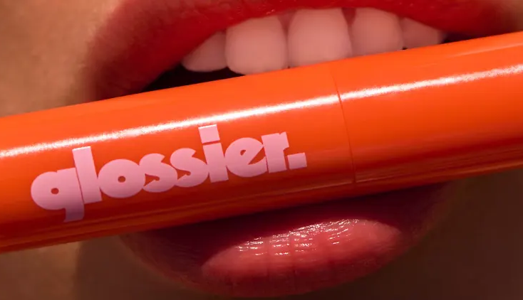 Glossier Quietly Introduced a New Logo for Its Summer Collection